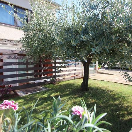 Apartment Luigi Poreč Buitenkant foto